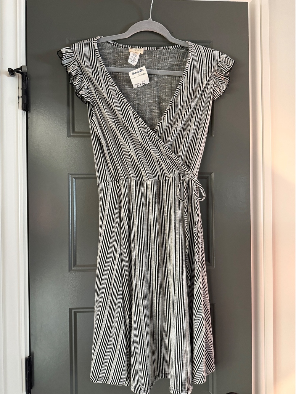 Nwt Women's Black and White Striped Knee-Length Wrap Dress with Ruffle Sleeves